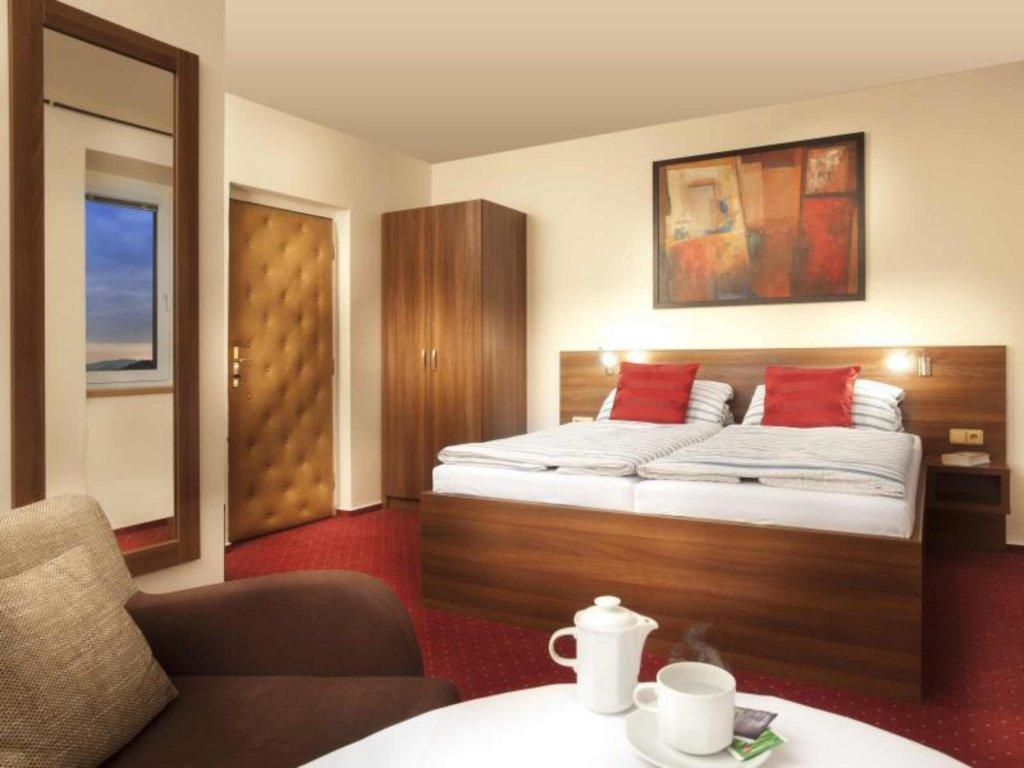 Pension Primus Beroun  Extérieur photo